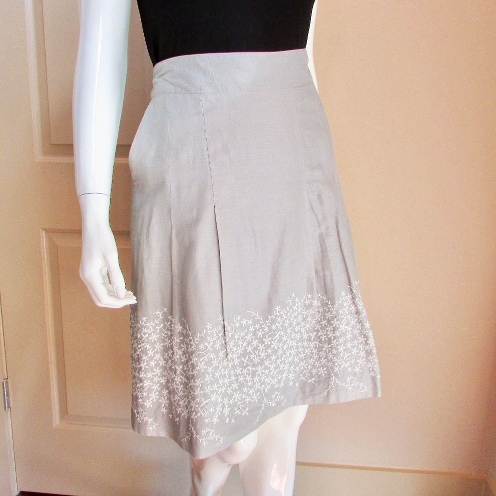 Ann Taylor Cotton Skirt with Embroidery